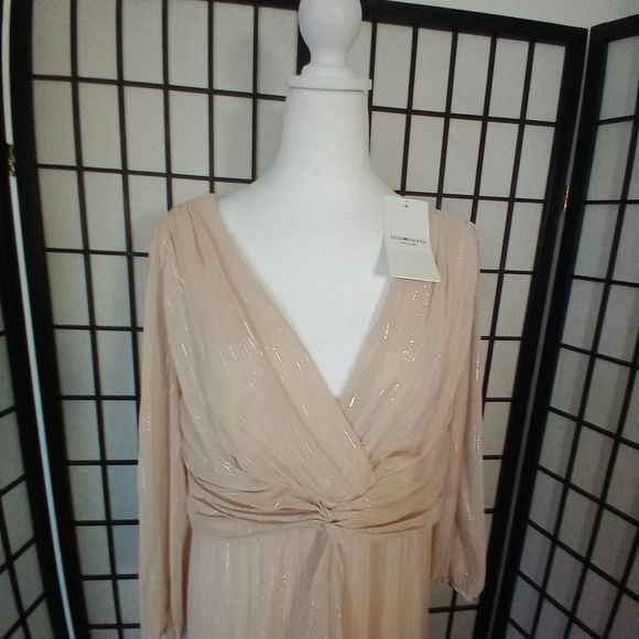 EVER PRETTY NWT Women's Plus Size Twist Knot Louts Leaf A-Line Dress Size 3XL - Picture 4 of 6